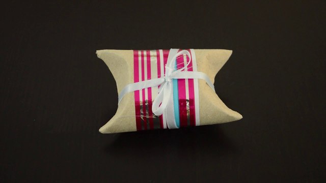 Tuto Facile : Fabriquez une boite cadeaux en rouleau de papier toilette