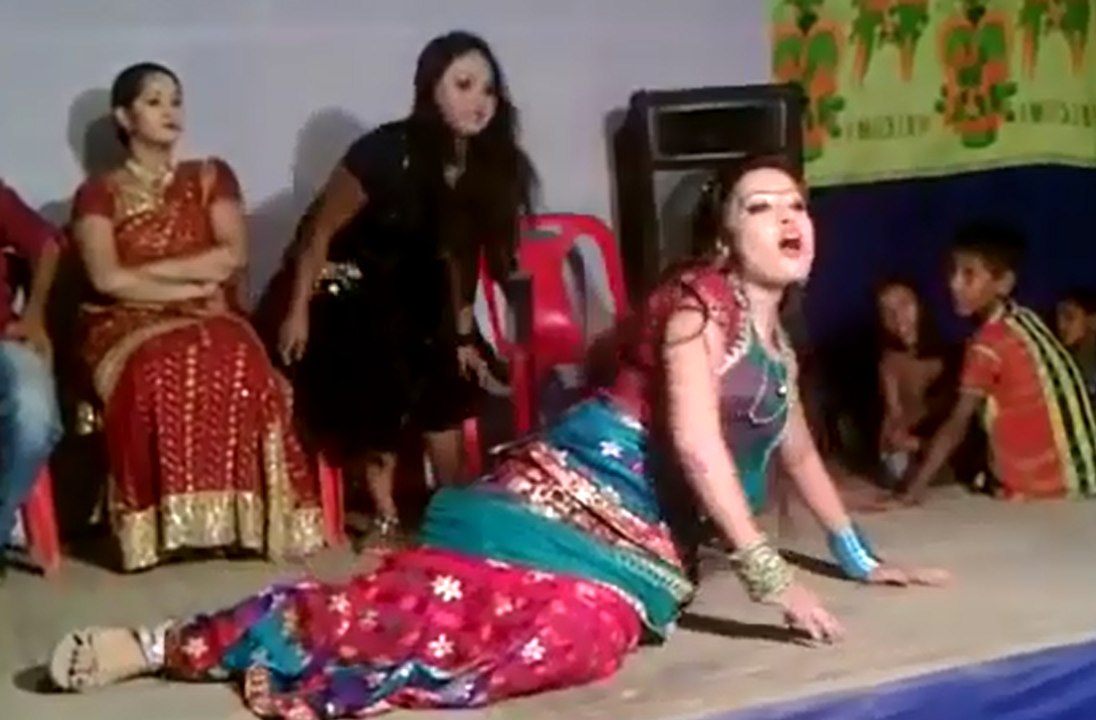 নাচ কারে কয় দেখেন
