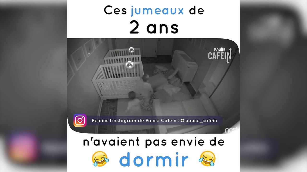 Ces jumeaux de deux ans ont décidé de faire la fête toute la nuit