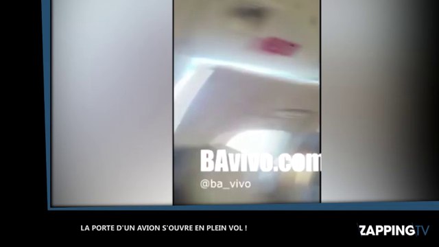 Une équipe argentine en panique lorsque la porte de l'avion s'ouvre en plein vol (vidéo)