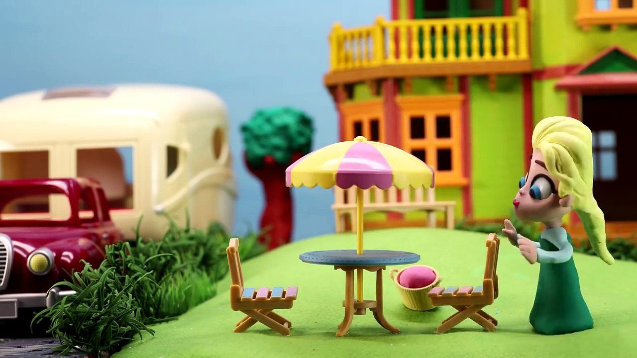 Elsas New Pet * Disney Frozen Movie Clips Play doh Stop Motion * Elsas World