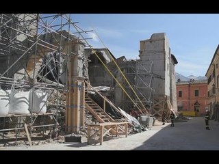 Norcia (PG) - Basilica San Benedetto, catalogazione reperti (24.03.17)
