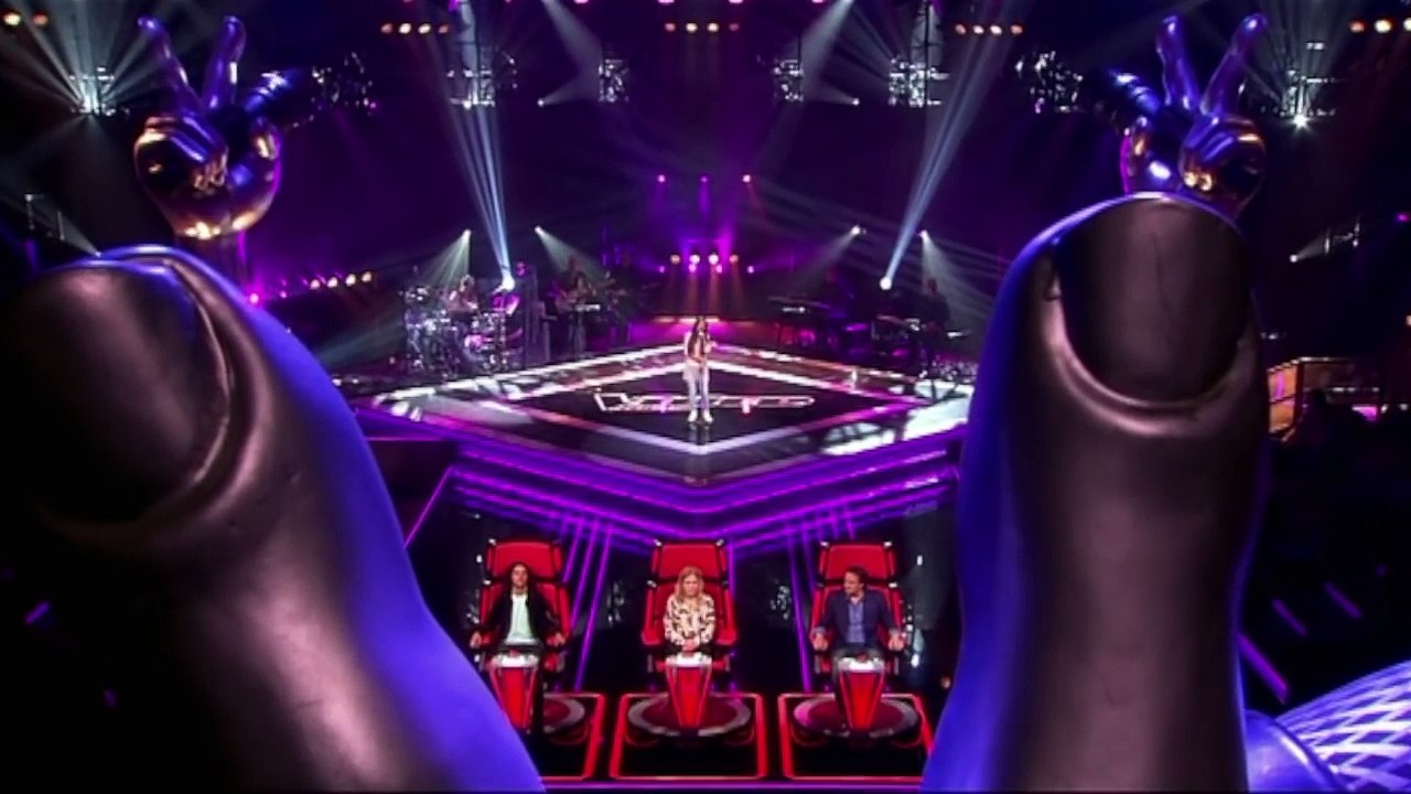 Cette jeune fille de 15 ans chante à la perfection une chanson jugée difficile à interpréter