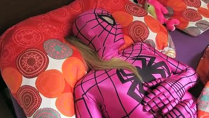 И как Эльза замороженный замороженные Веселая в в в в беременные Паук-паук Девушка-паук супергерои Spiderelsa