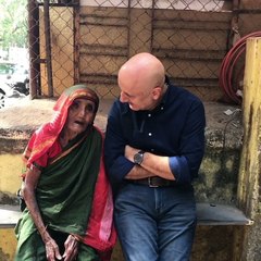Anupam kher amazing actor had conversation with 85year old