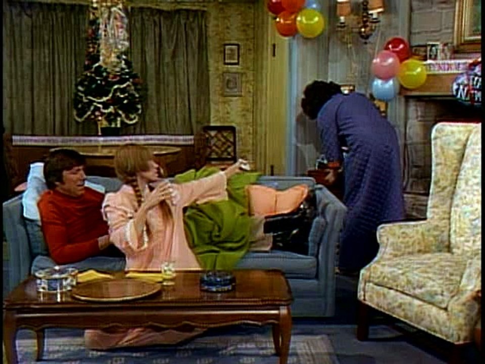 Mary Hartman, Mary Hartman Episode 196 Jan 03, 1977