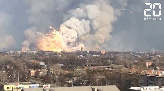 Une explosion impressionnante en Ukraine - Le Rewind du vendredi 24 mars 2017