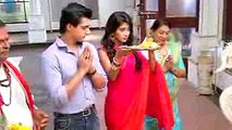 Naira Goes Back To Singhania House After Marriage - Pagphera Scene - Yeh Rishta Kya Kehlata Hai