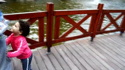 Jugando en el Parque | Playing in the park | Diario de Gabri y Eli
