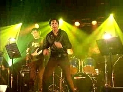 JEAN - LUC LAHAYE EN CONCERT A AMNEVILLE SALUT - MARIE