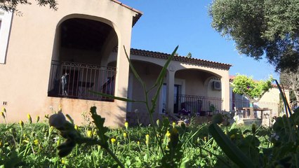 Fos-sur-Mer: les habitants racontent la "poussière noire"