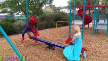 FROZEN ELSA LOSES HER HEAD! w/ Spiderman Pink Spidergirl Maleficent & Joker Hulk Candy Sup