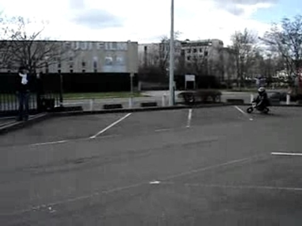 Pocket bike contre KLR