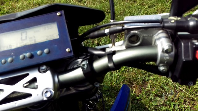 20160923 Ouh Ouh BRAAAAAAAAAAP at the sound of the DRZ 400 !