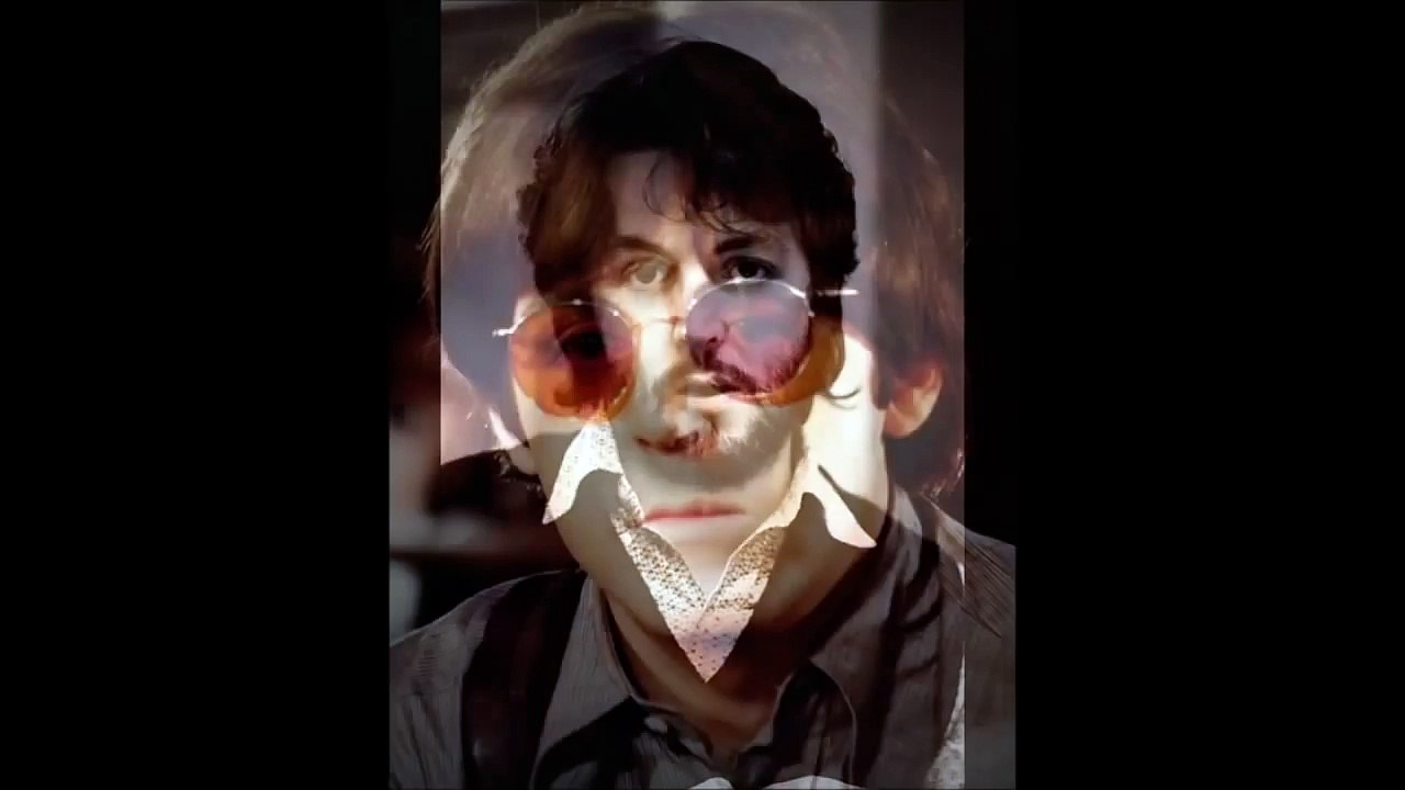 Paul McCartney REAL CAR CRASH!