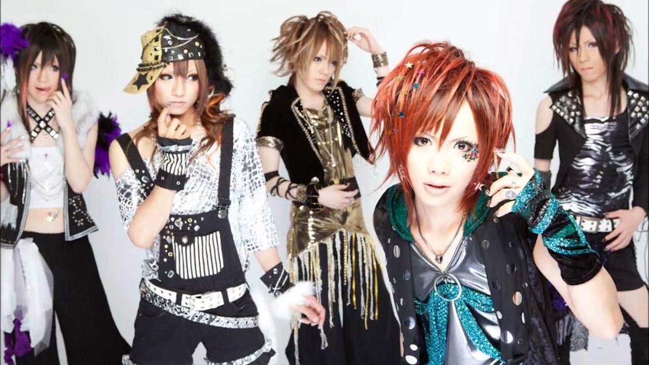 PIECE--HERO DOLL TV