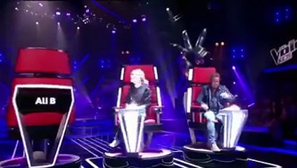 سوري أبهر لجنة التحكيم و الجمهور بصوته