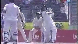 AB De Villiers Strange Out Against Bangladesh