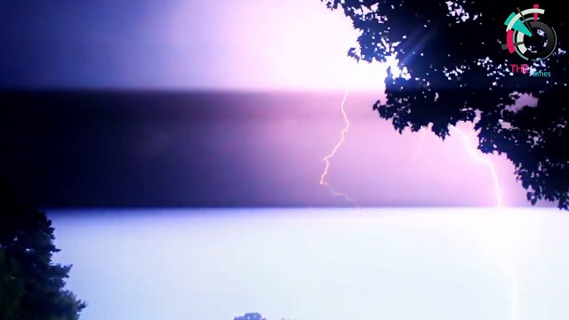 AMAZING Lightning Strike caught on camera World's Most Shocking Lightning Strike ✔P88