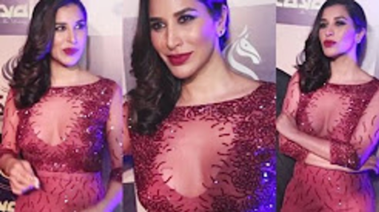 Sophie Chaudhary Deep Dress At Launch Of Cavali Lounge