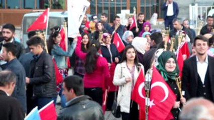 Oltu'da Coşkulu Fener Alayı