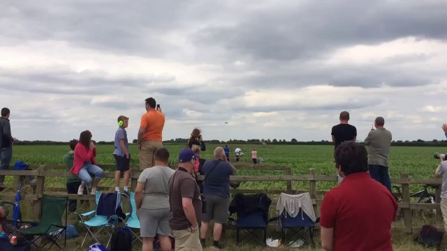 F16 Airplane landing so so close to the public at Waddington airshow !