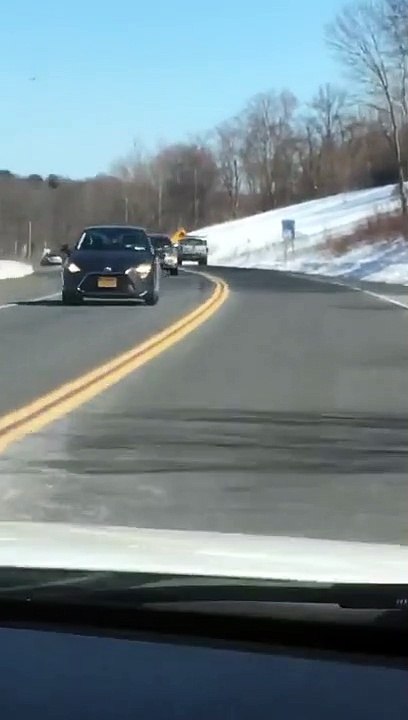 Ses freins lachent dans une descente et c'est le drame