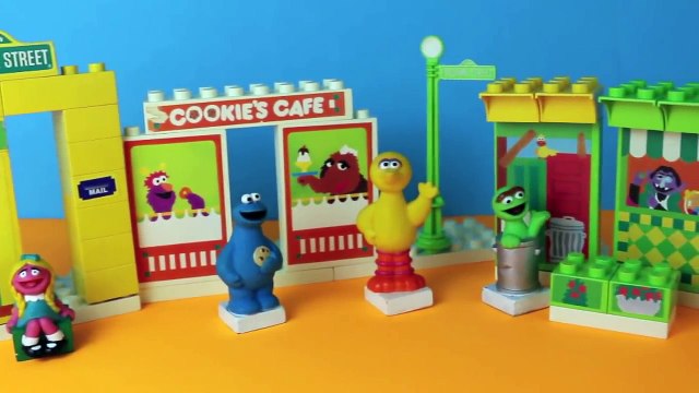 Sesame Street Blocks Cookie Monster, Big Bird, Oscar The Grouch, Sesame Street Neighborhoo