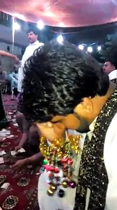 Mujra Dance Pakistan. Paiso Ki Baarish