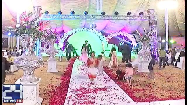 Singer Amanat Ali ki Shadi Mein Qanon ki Sar e Aam Khilafwarzi