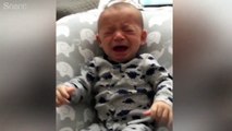 Annesinin kokusunu alınca ağlamayı kesen bebek...