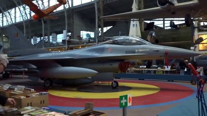 Musée Royal de l'Armée et d'Histoire Militaire ( 王立軍事歴史博物館 )