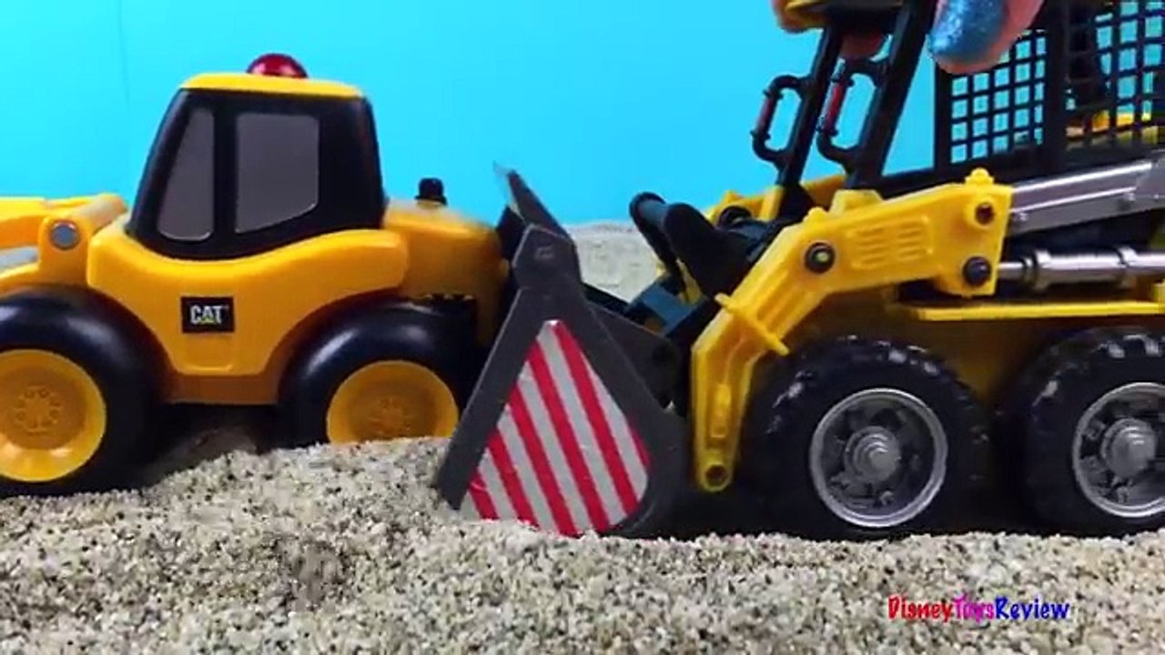 Construction Toys Front Loaders - Small Big Bigger Biggest - Mini Mighty Machines Toys for kids