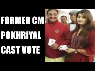 Download Video: Uttarakhand 2017: Former CM Pokhriyal cast vote: Watch video | Oneindia News