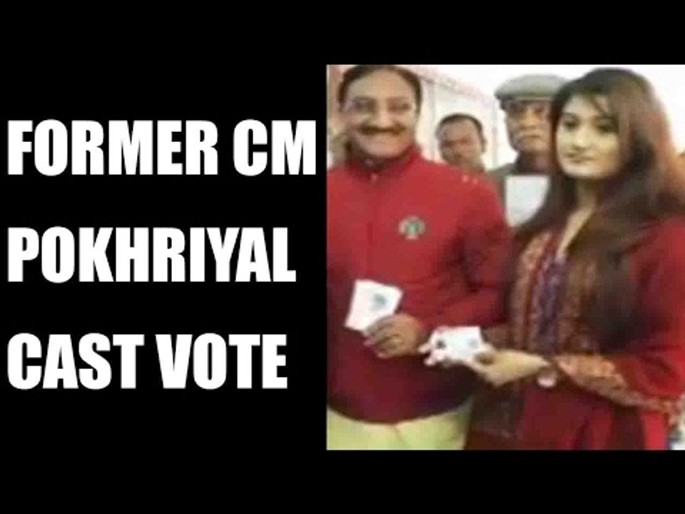 Uttarakhand 2017: Former CM Pokhriyal cast vote: Watch video | Oneindia News