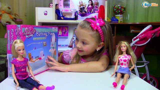 Домик для Куклы Барби. Новый унитаз в домик. Видео для детей