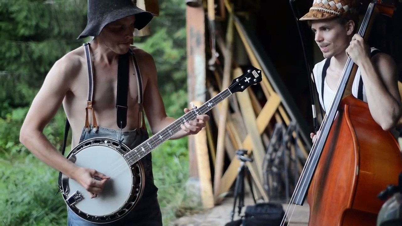 Thunderstruck by Steve'n'Seagulls (LIVE)