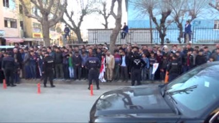 Başbakan Binali Yıldırım Çay İçmeye Davet Eden Esnafı Kırmadı