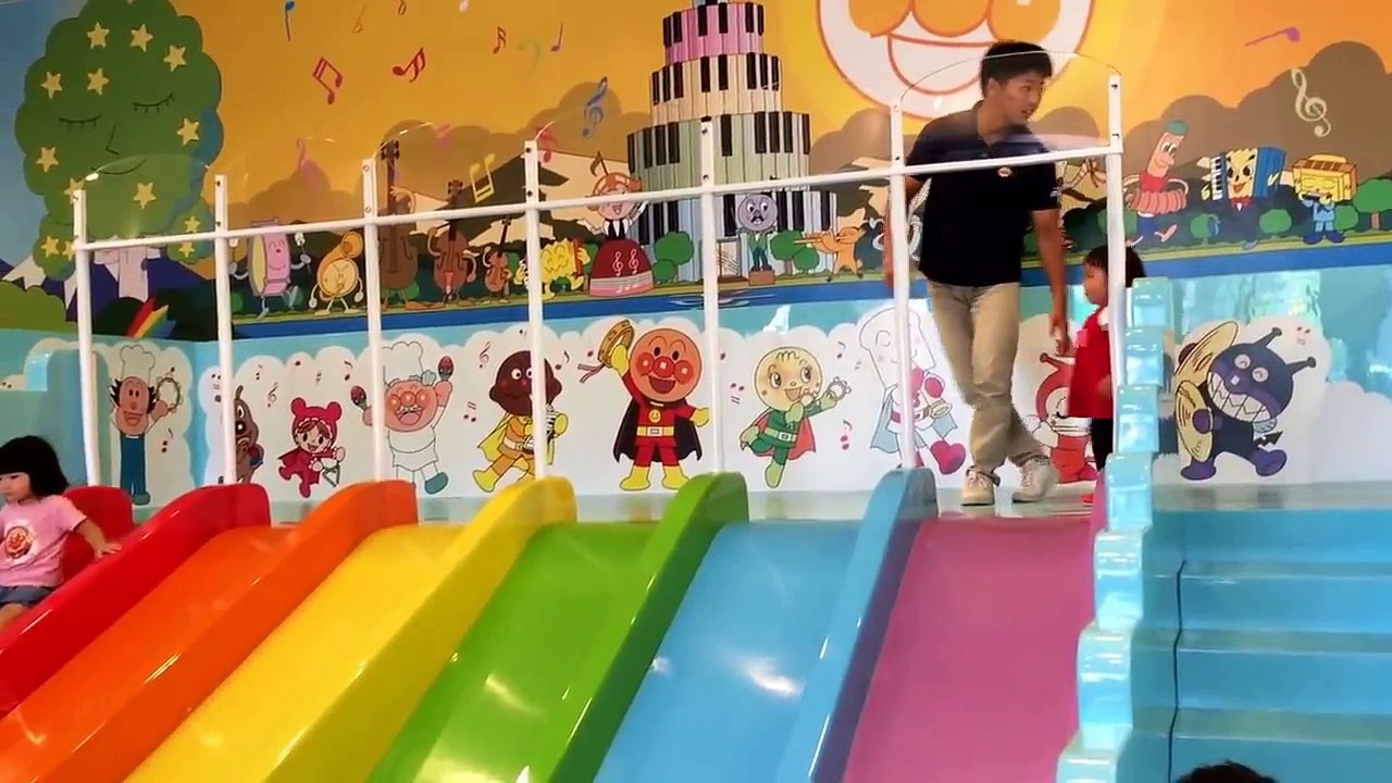 アンパンマン　名古屋アンパンマンこどもミュージアム&パーク‼ アンパンマン号登場‼