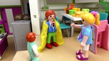 Playmobil filmpje Nederlands - JULIAN VERLIEFD?! EMMA IS BOOS! Kinderserie familie Vogel