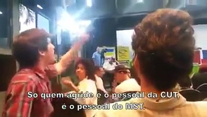 Fanático Religioso seguidor do Astrólogo Olavo de Carvalho na PUC