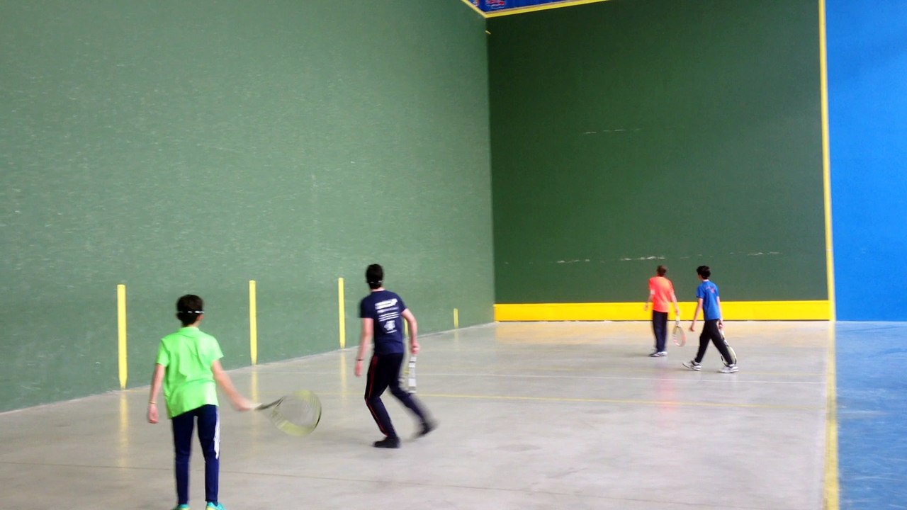 Frontenis liga juvenil Molareño vs Rivas 1ª partida ultimos tantos emocionantes set 1