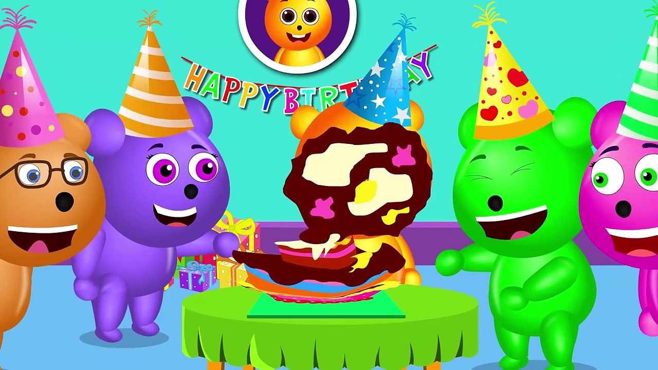 Mega Gummy bear watching movie in 3d finger family nursery rhymes for kids | W/ Gummybear