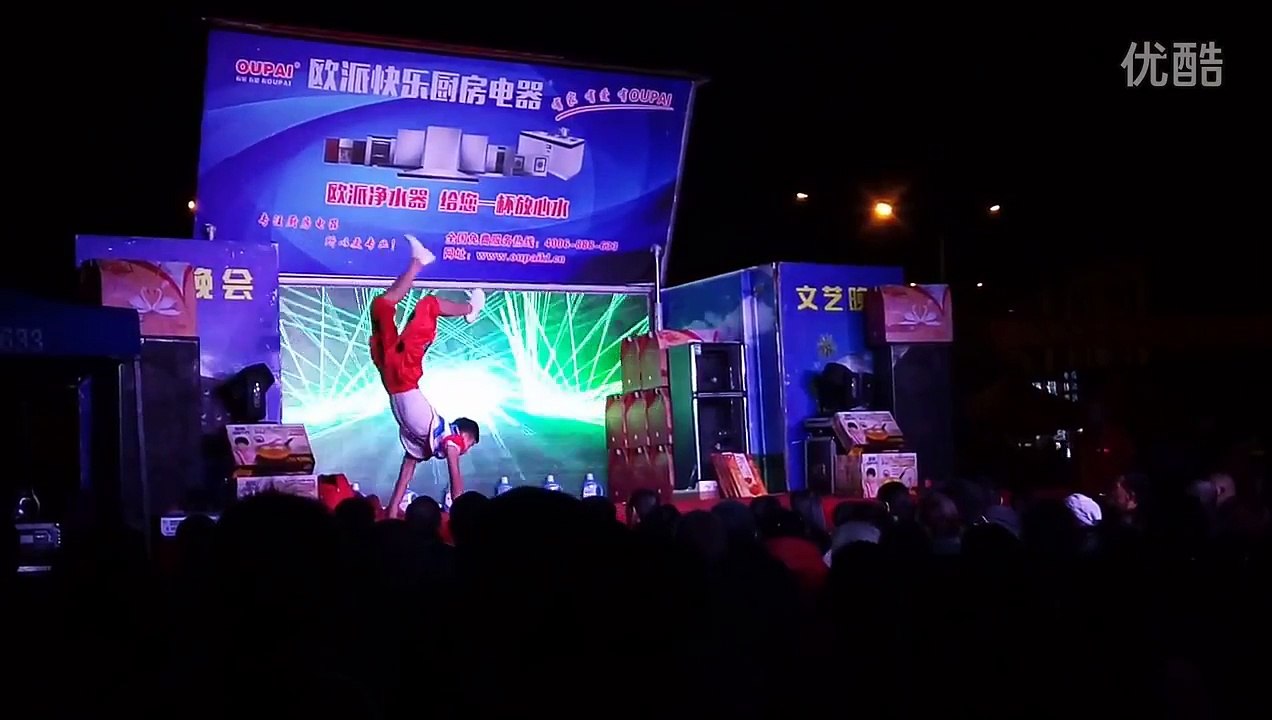 现世女丑孙大美疯狂调戏小鲜肉搭档路小峰粗口二人转搞笑黄段