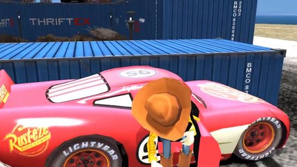 Elsa Frozen la Reine des Neiges et Woody conduisent Flash Mcqueen de Cars 2 Disney Pixar