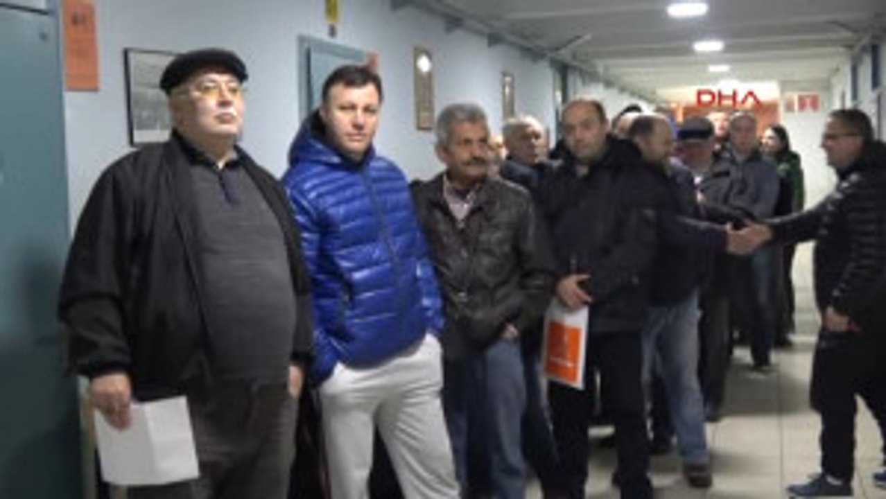 Bulgaristan'daki Seçim Için Istanbul'da Saat 07.00'de Sandık Başına Koştular