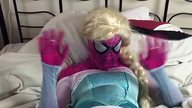PREGNANT FROZEN ELSA vs SPIDERMAN - SPIDERBABY QUINTUPLETS w/ Pink Spidergirl Twins Funny