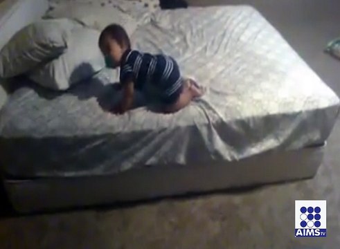 آج کل کے بچے کسی سے کم نہیں وڈیو دیکھیں بچے کی عقلمندی پر آپ بھی دنگ رہ جائیں گے