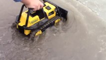 Toy Trucks for Kids - Tonka Construction Vehicles Digging in Mud - Dump Truck, Backhoe, Bulldozer-XqU9Oubw4