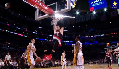Jusuf Nurkić zakucavanje vs Lakers (27.3.2017)